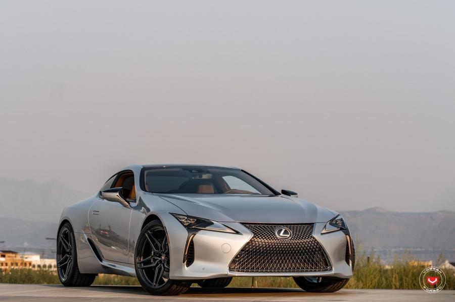  Lexus LC500 on Vossen Wheels (M-X1) 2018 года  (фото 9 из 19)